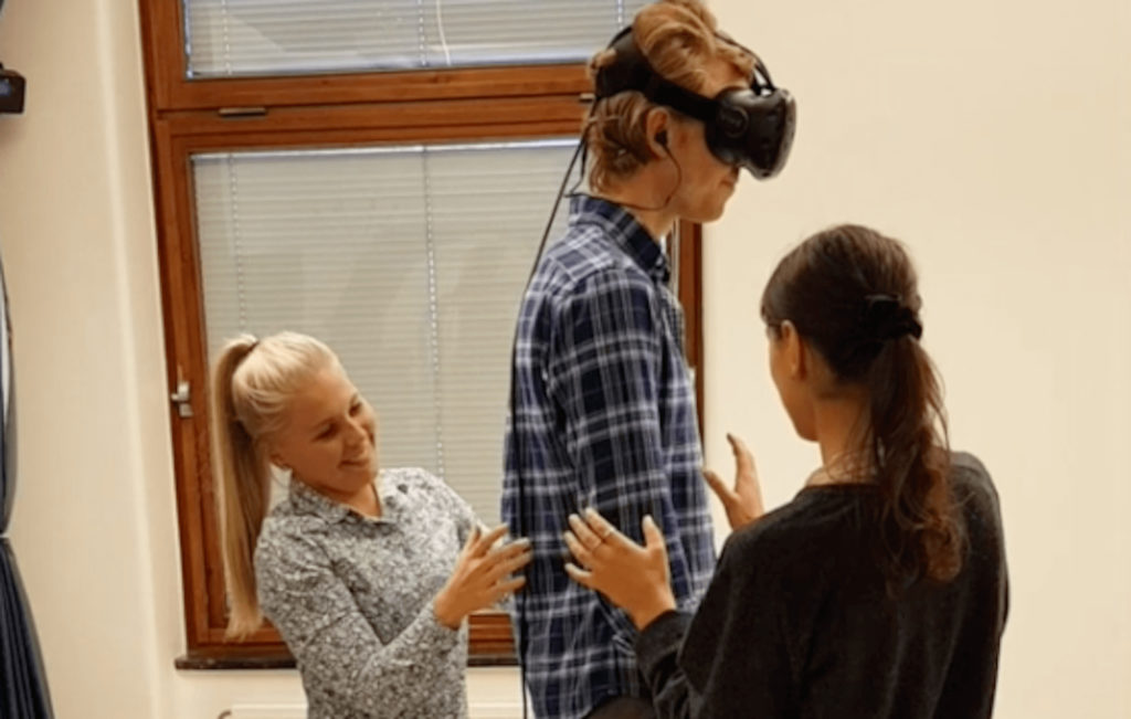 Virtual reality could help with balance, mobility, study finds