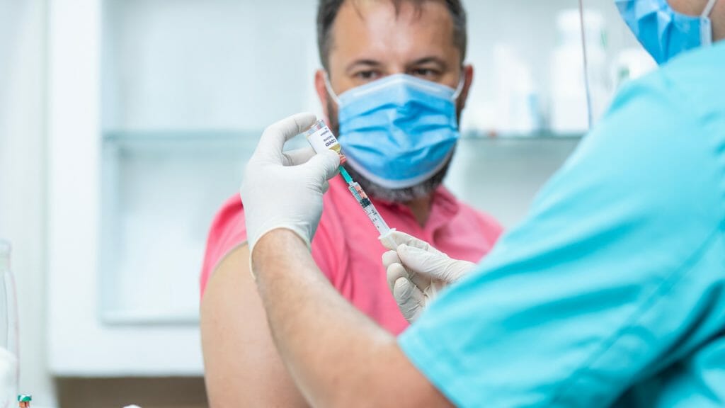 Home care associations target workers’ COVID-19 vaccine hesitancy